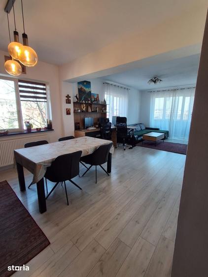 Apartament cu 3 camere în Florești