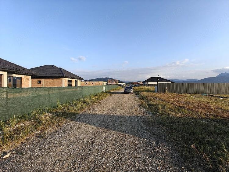 Teren de 781 mp, în Tărlungeni