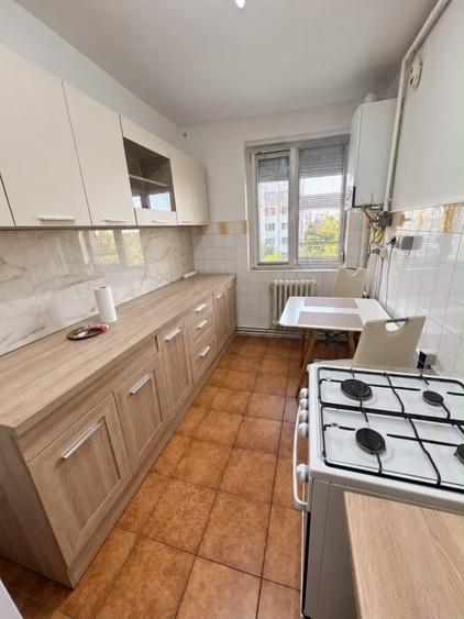Apartament cu 2 camere semidecomandat, mobilat în Circumvalațiunii