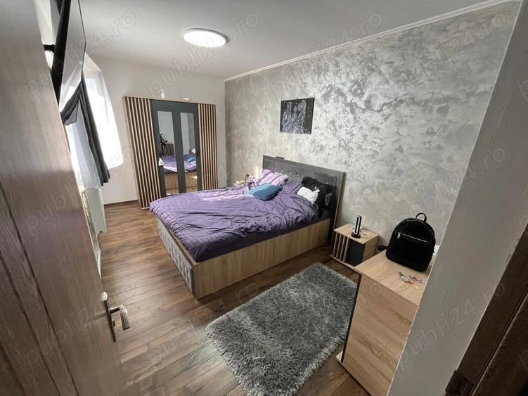 Casă cu 5 camere cu Teren 230 Mp în Central