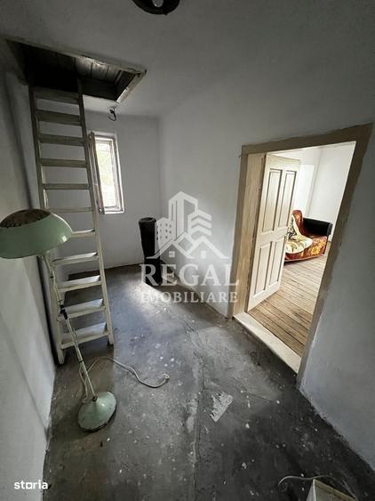 Casă cu 2 camere în Peștișu Mare