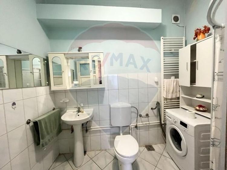 Casă individuală cu 3 camere cu Teren 194 Mp în Central