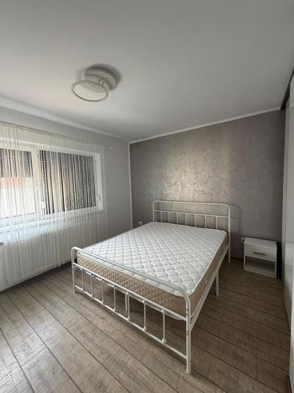 Apartament cu 2 camere decomandat în Florești