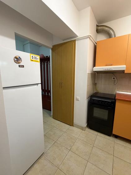 Apartament cu 2 camere nedecomandat în Mărăști