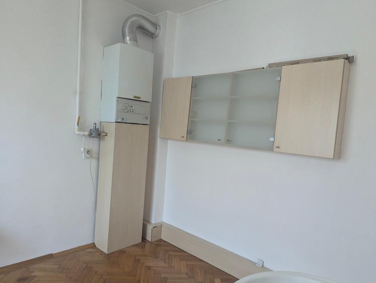 Casă individuală cu 4 camere cu Teren 170 Mp în Domenii