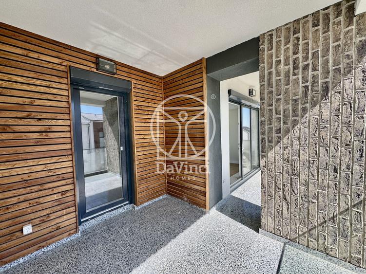 Apartament cu 3 camere decomandat în Exterior Vest