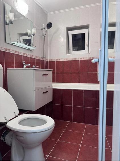 Apartament cu 3 camere decomandat în Cantemir