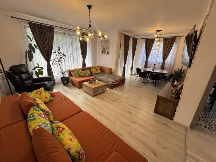 Casă cu 4 camere cu Canalizare în Dâmbul Rotund