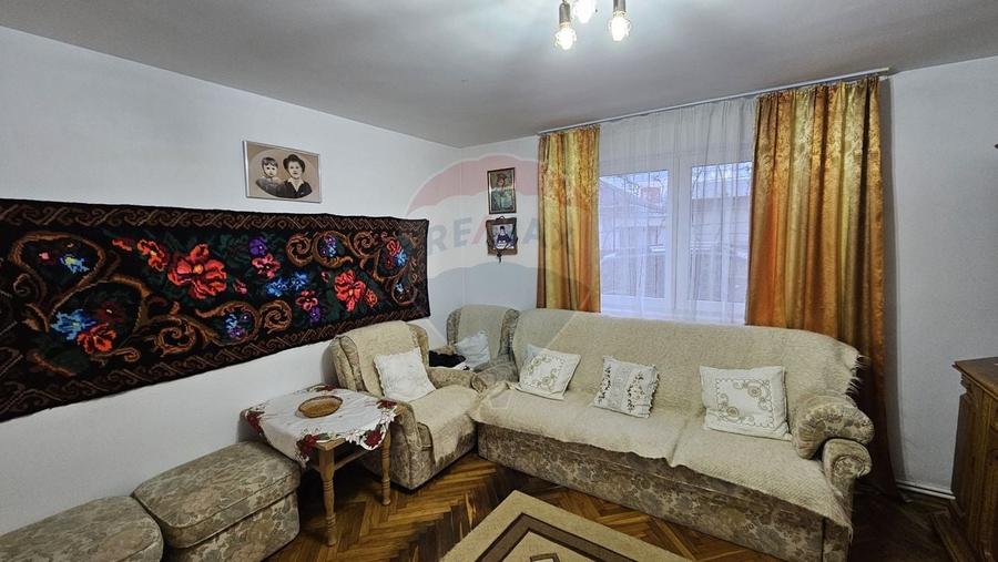 Birou, de 150 mp, în Sfântu Ilie