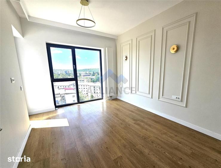 Apartament cu 3 camere decomandat în Baza 3