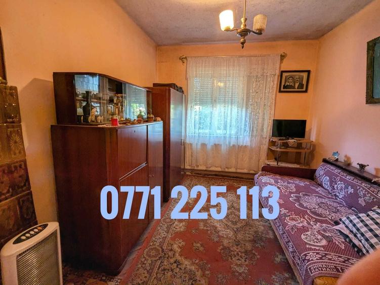 Casă cu 4 camere în Exterior Vest