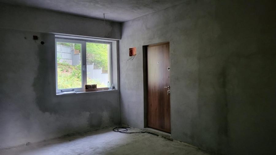 Casă cu 15 camere cu Teren 1300 Mp în Cheia