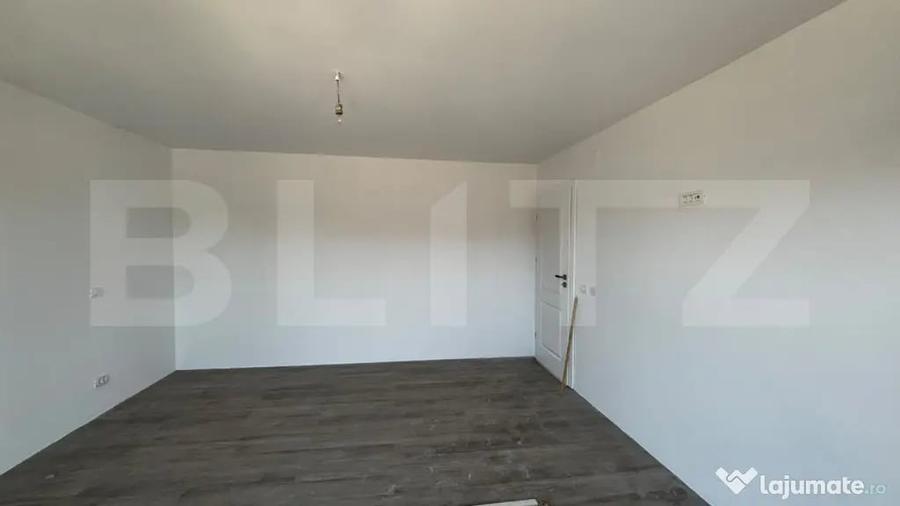 Casă cu 5 camere cu Teren 529 Mp în Central