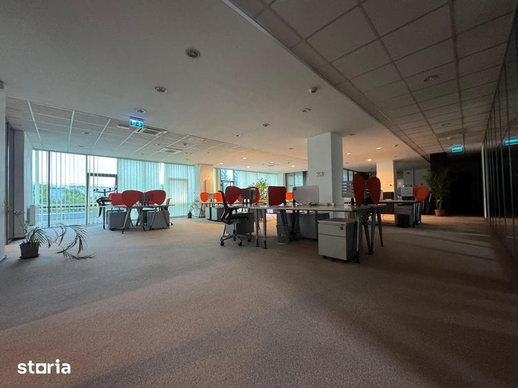 Spațiu comercial, de 367 mp, în Vitan