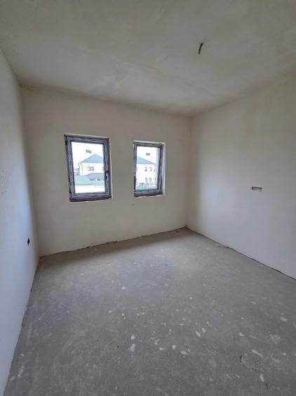 Casă cu 3 camere în Mărtinești