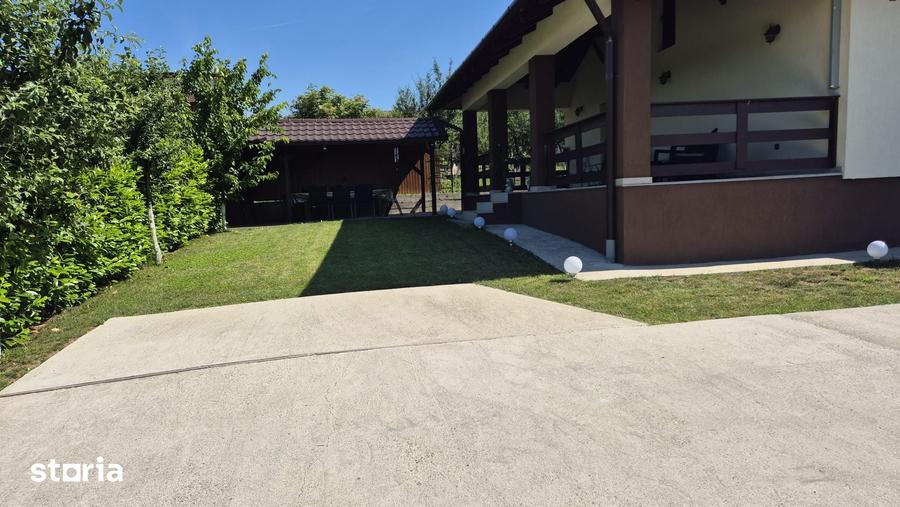 Casă cu 3 camere cu Teren 600 Mp în Crișeni