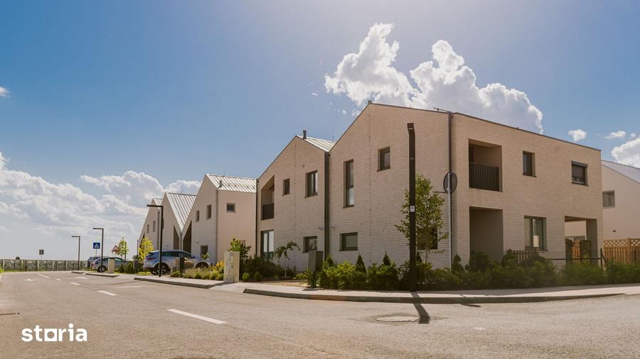 Casă cu 4 camere cu Teren 276 Mp în Titan