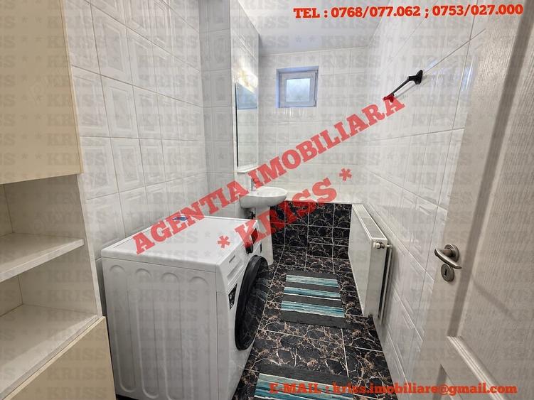 Apartament cu 4 camere decomandat în Negru Vodă