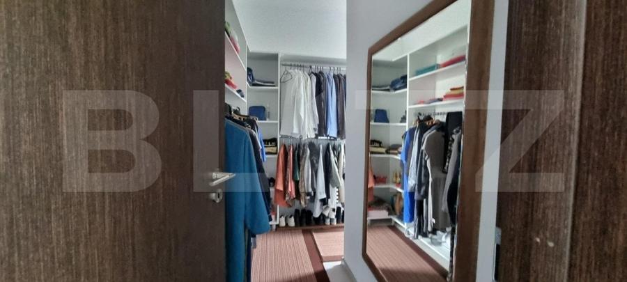 Casă individuală cu 4 camere cu Garaj în Unirea