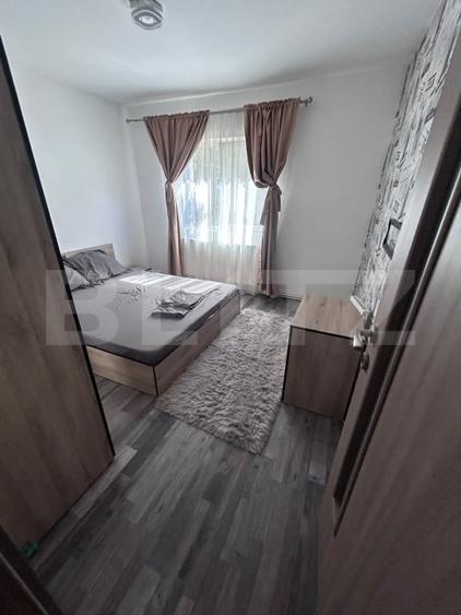 Apartament cu 4 camere decomandat, mobilat în Găești