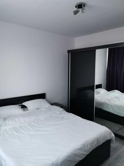 Apartament cu 2 camere decomandat, mobilat în Eroii Revoluției