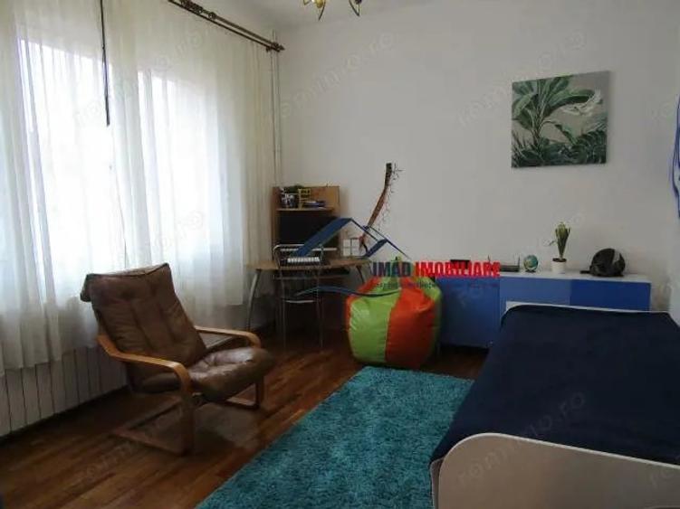 Casă cu 1 camere cu Teren 387 Mp în Central
