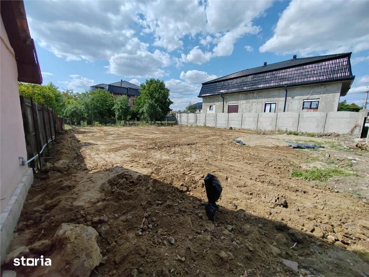 Teren de 445 mp, în Central