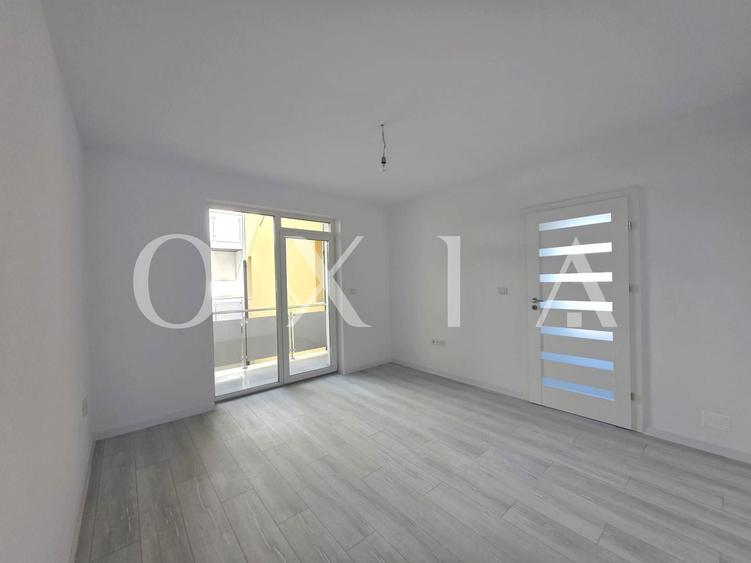 Apartament cu 3 camere semidecomandat în Giroc
