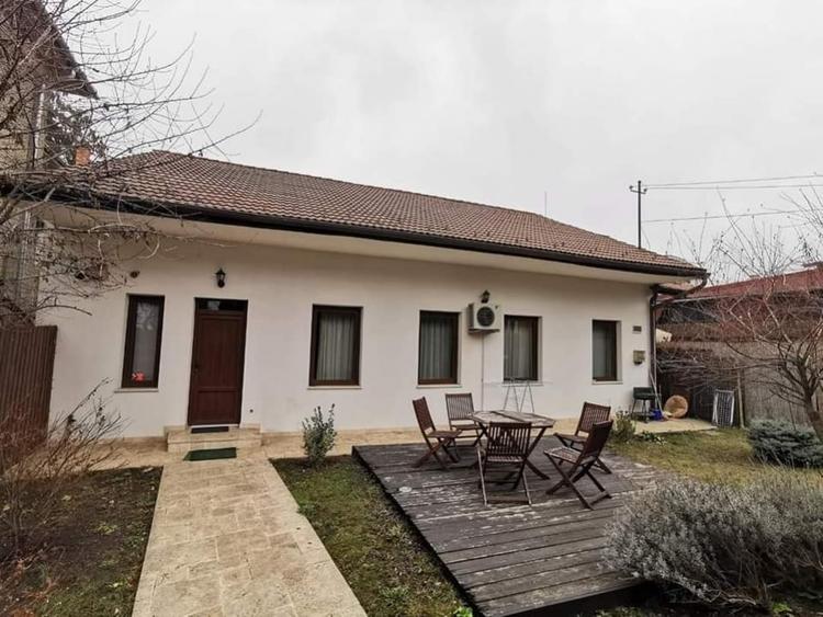 Casă individuală cu 2 camere cu Teren 65 Mp în Central