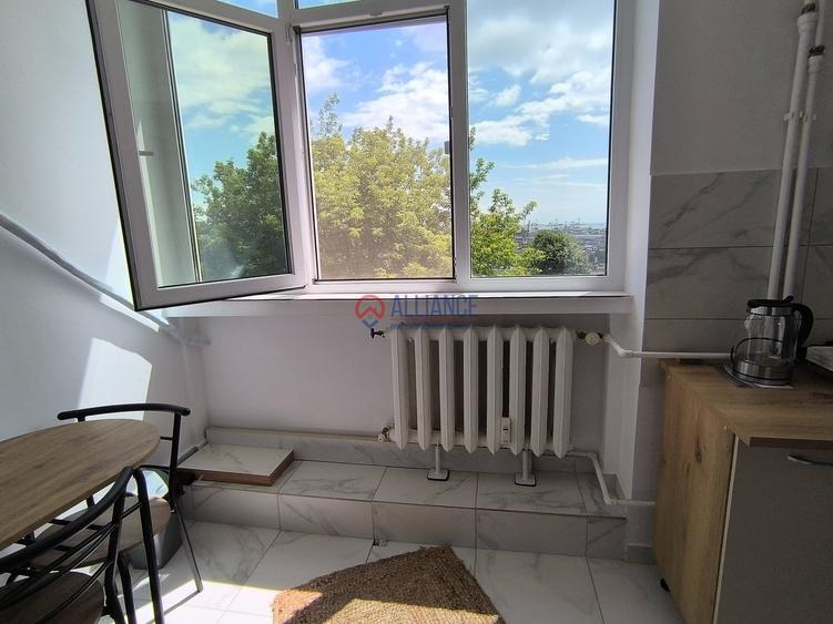 FAR - Studio cochet cu priveliste catre port ! - 6