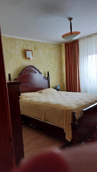 Casă individuală cu 5 camere cu Canalizare în Cornu de Sus (Cornu)