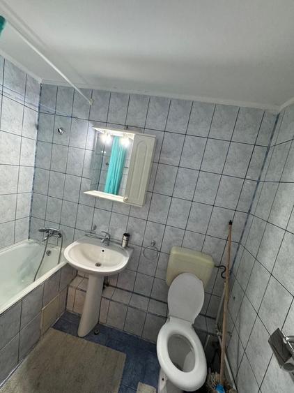 Apartament cu 2 camere decomandat în Dobroești