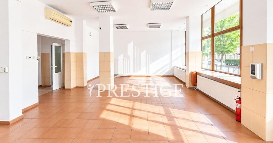 Spațiu comercial, de 100 mp, în Valea Aurie