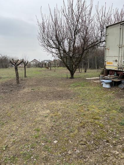Teren de 1800 mp, în Coșoveni