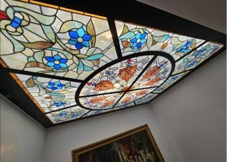 Casă cu 7 camere cu Teren 473 Mp în Armeneasca