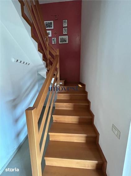 Casă cu 4 camere cu Teren 1000 Mp în Central