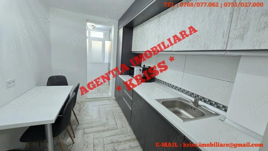 Apartament cu 3 camere semidecomandat în Eremia