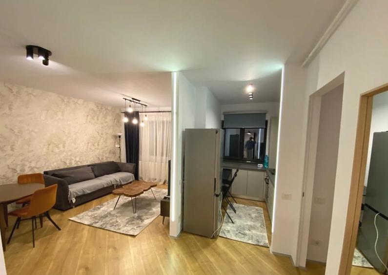 Apartament cu 2 camere semidecomandat, mobilat în Pipera