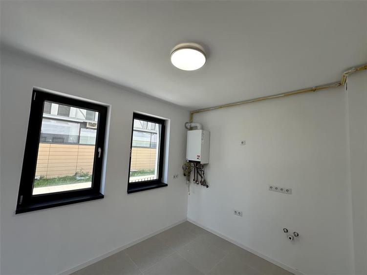 Apartament cu 3 camere decomandat în Albert