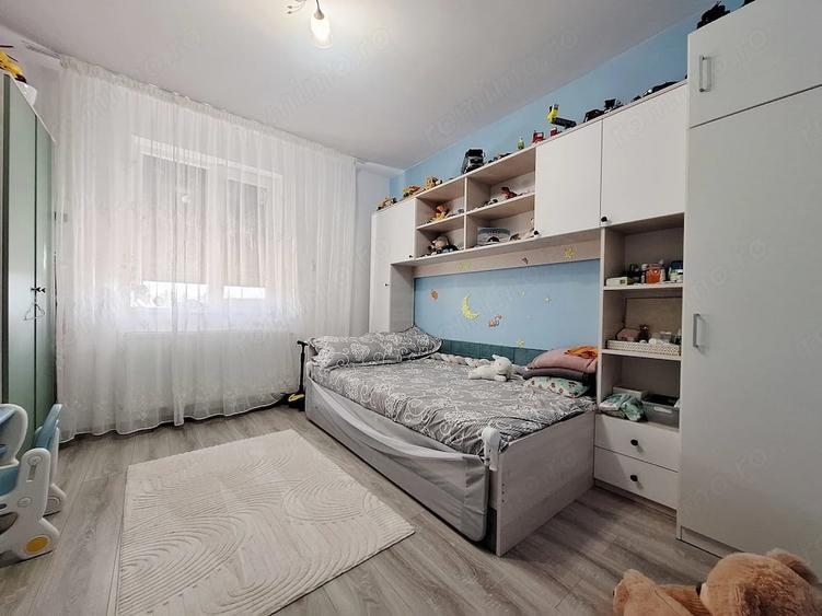 Apartament cu 3 camere decomandat în Braytim