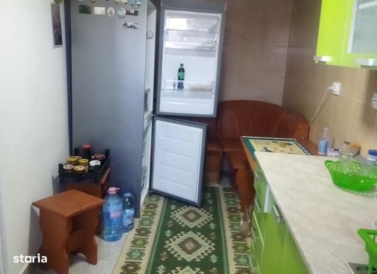Casă cu 4 camere cu Teren 677 Mp în Sărărie