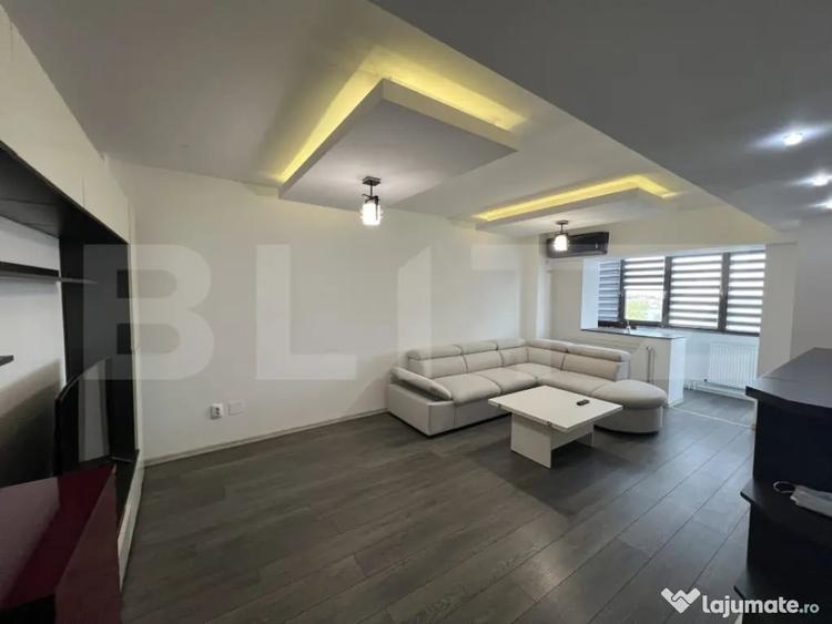 Apartament cu 3 camere decomandat în Calea București