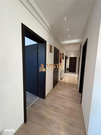 Apartament cu 4 camere, mobilat în Tractorul