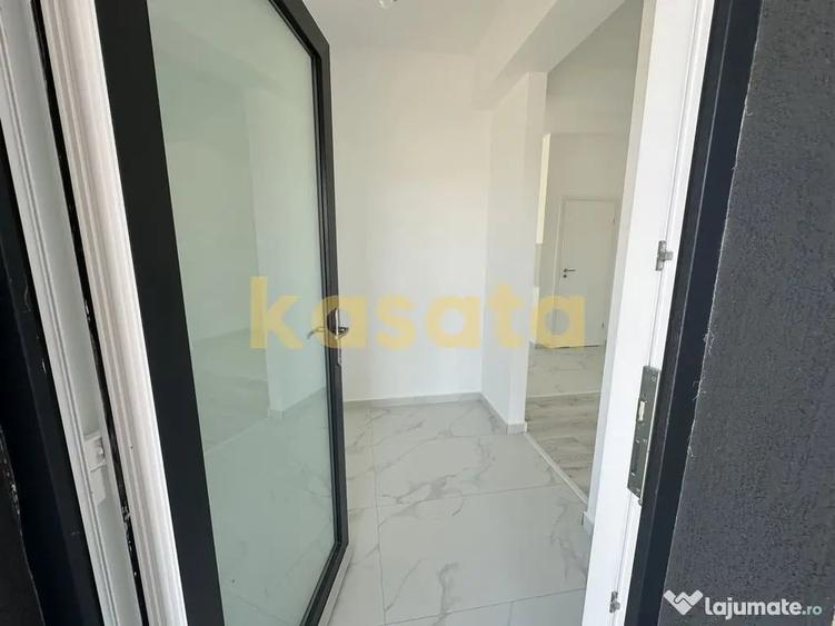 Casă cu 4 camere cu Teren 400 Mp în Domnești