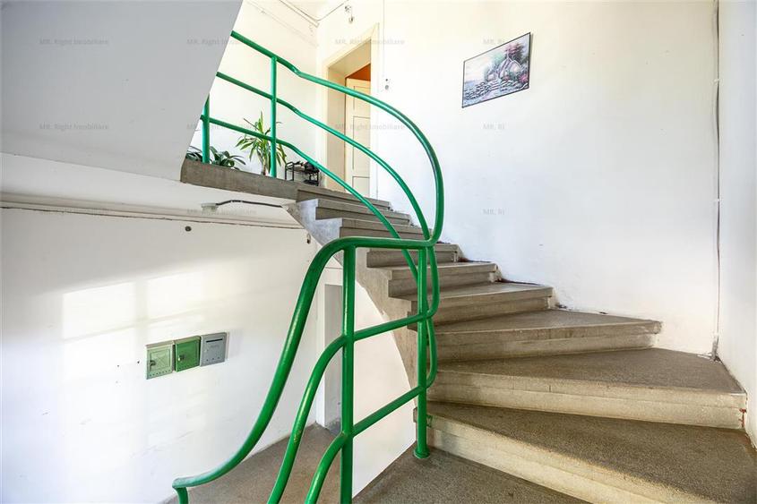 Apartament cu 3 camere decomandat, mobilat în Centrul Civic