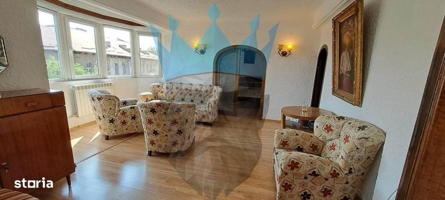 Apartament cu 3 camere în P-ța Romană