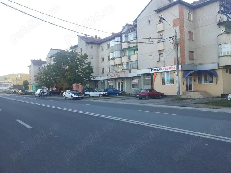 Spațiu comercial, de 200 mp, în Central