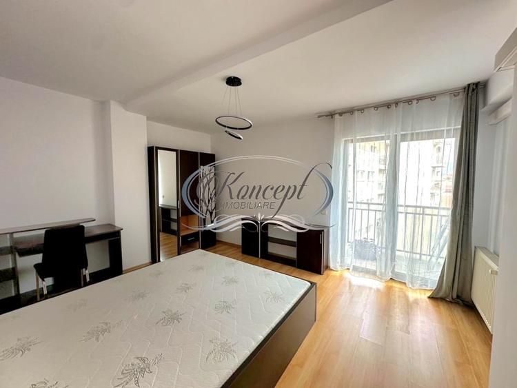 Apartament cu 3 camere semidecomandat, mobilat în Semicentral