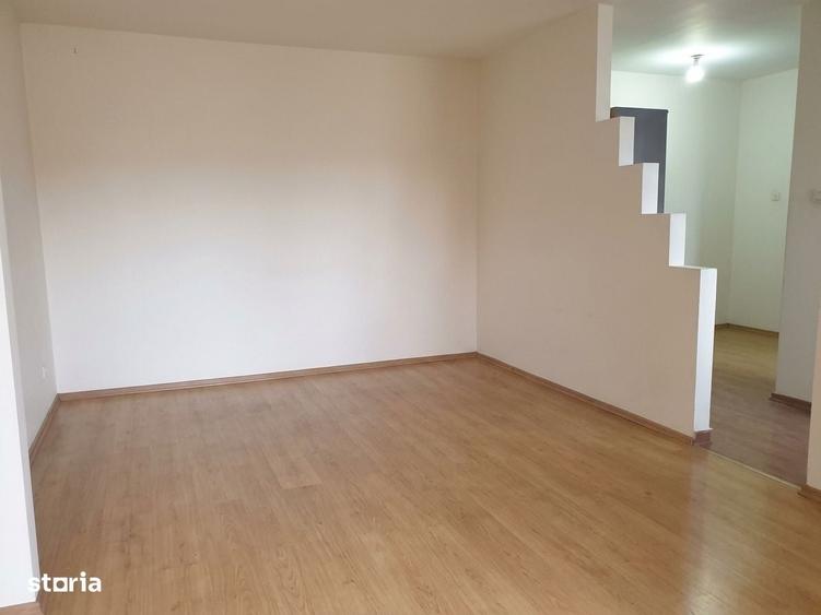 Apartament cu 3 camere decomandat în Păcurari