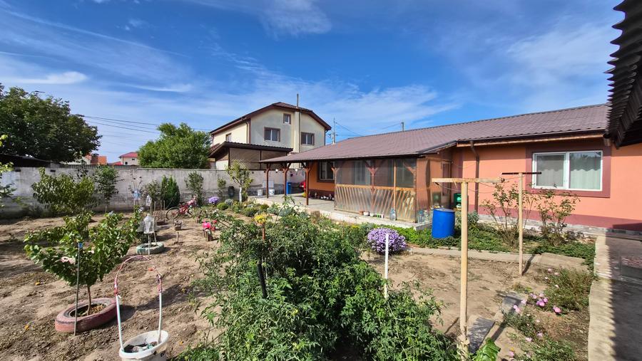 Casă individuală cu 3 camere cu Teren 515 Mp în Lazu